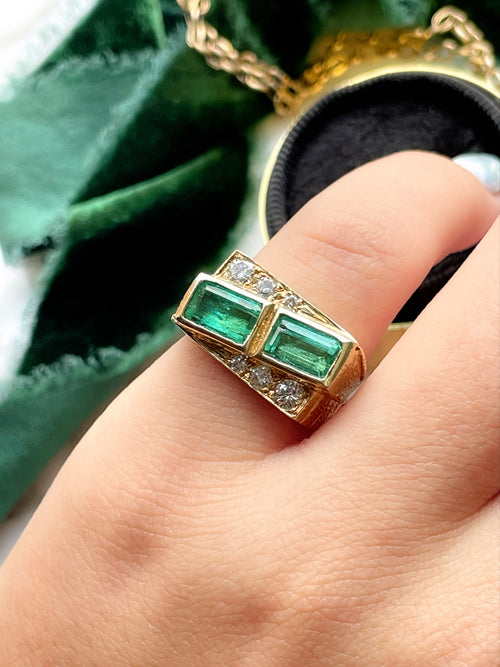 18k Vintage Emerald & Diamond Ring