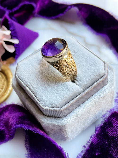 14k Vintage Cabochon Amethyst Ring