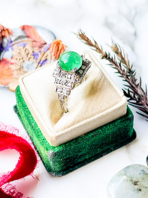 Platinum Art Deco Emerald Cabochon & Diamond Ring
