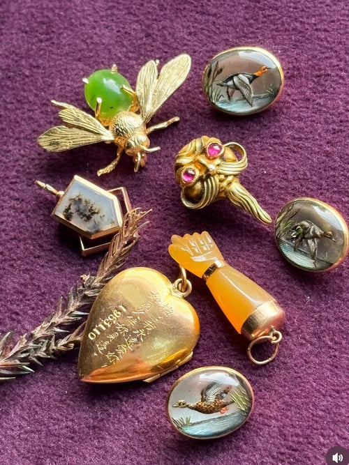 10k Vintage Carnelian Figa Pendant