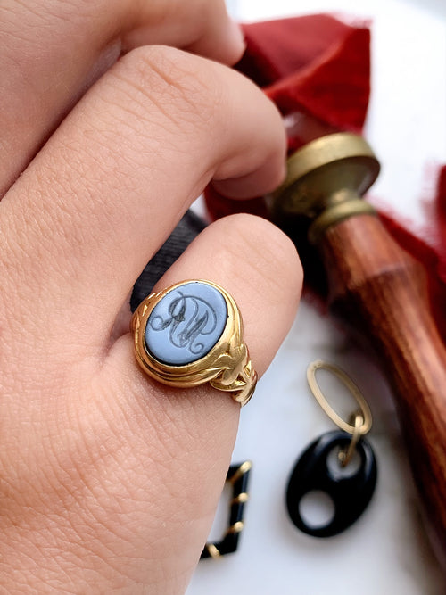 18k Victorian Carved Agate Signet Ring